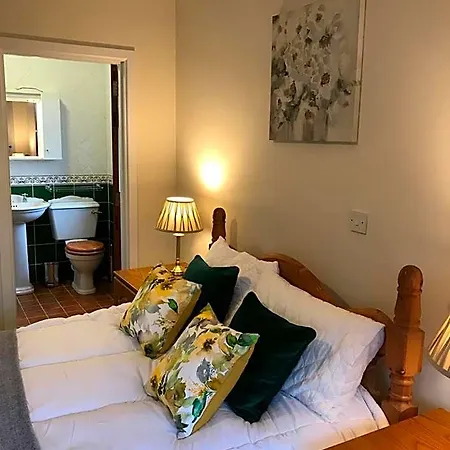 Ros Dun House فندق مبيت وإفطار 4*