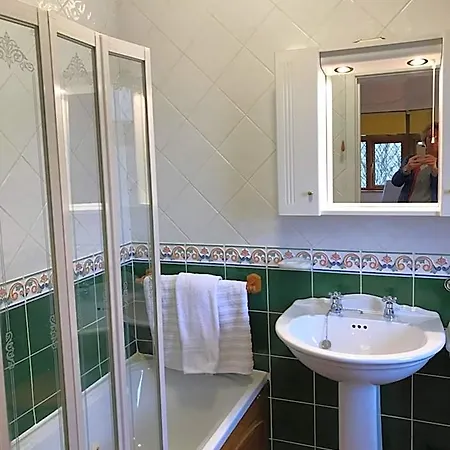 فندق مبيت وإفطار Ros Dun House 4*
