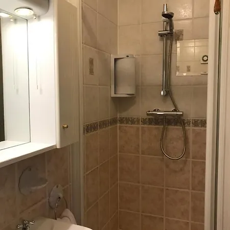 Ros Dun House فندق مبيت وإفطار