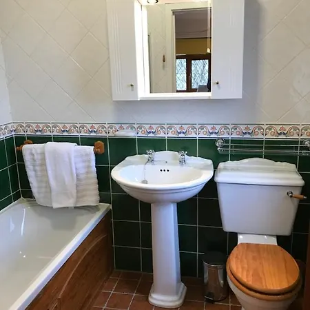 فندق مبيت وإفطار Ros Dun House Donegal Town