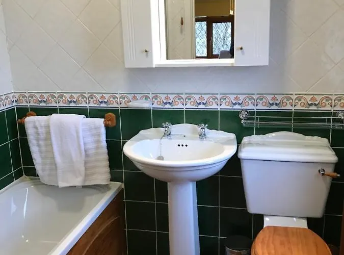 Bed & Breakfast Ros Dun House Donegal Town