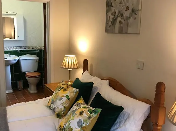 Ros Dun House Bed & Breakfast 4*